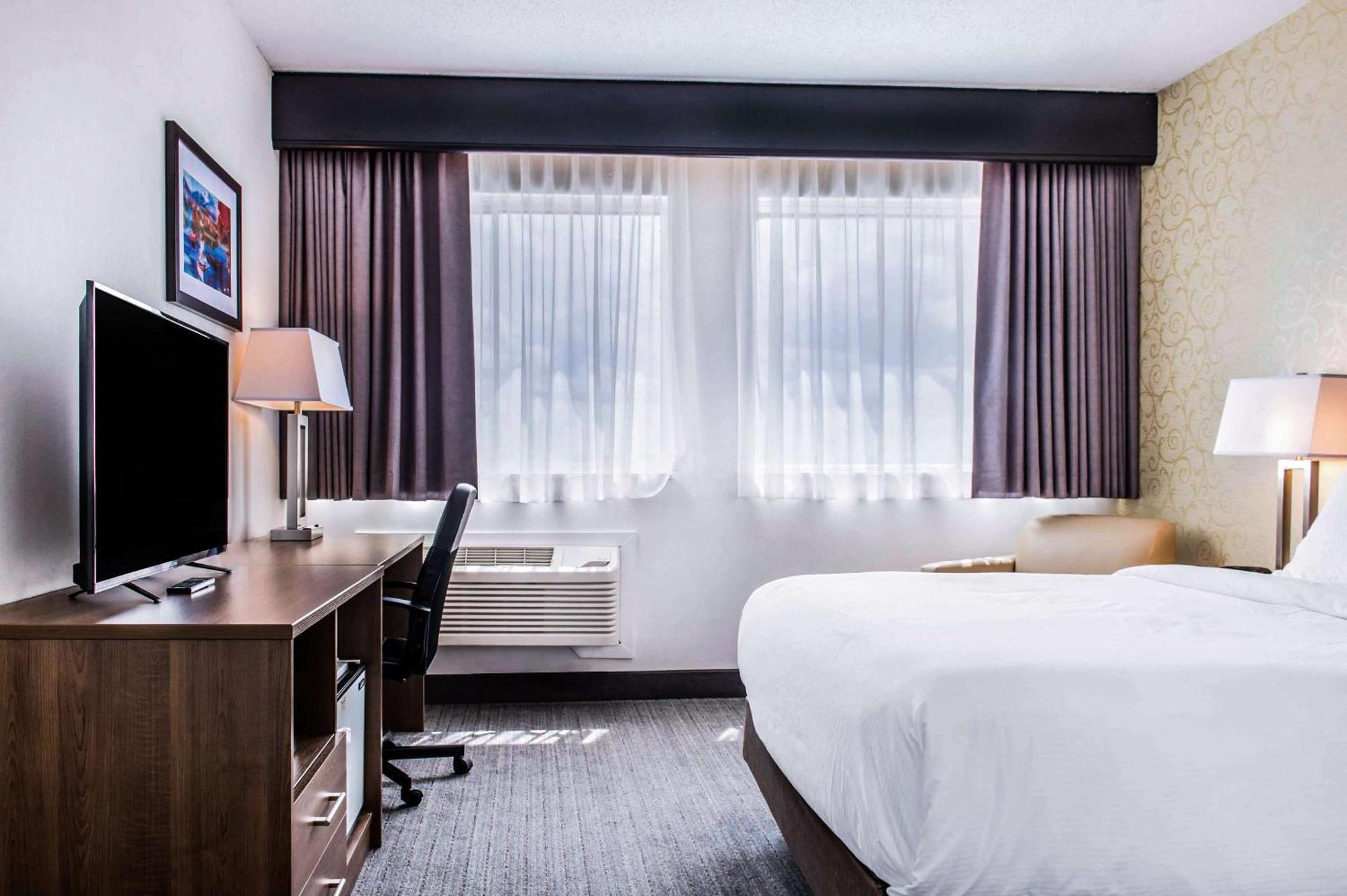 Quality Hotel Dorval Aeroport Εξωτερικό φωτογραφία