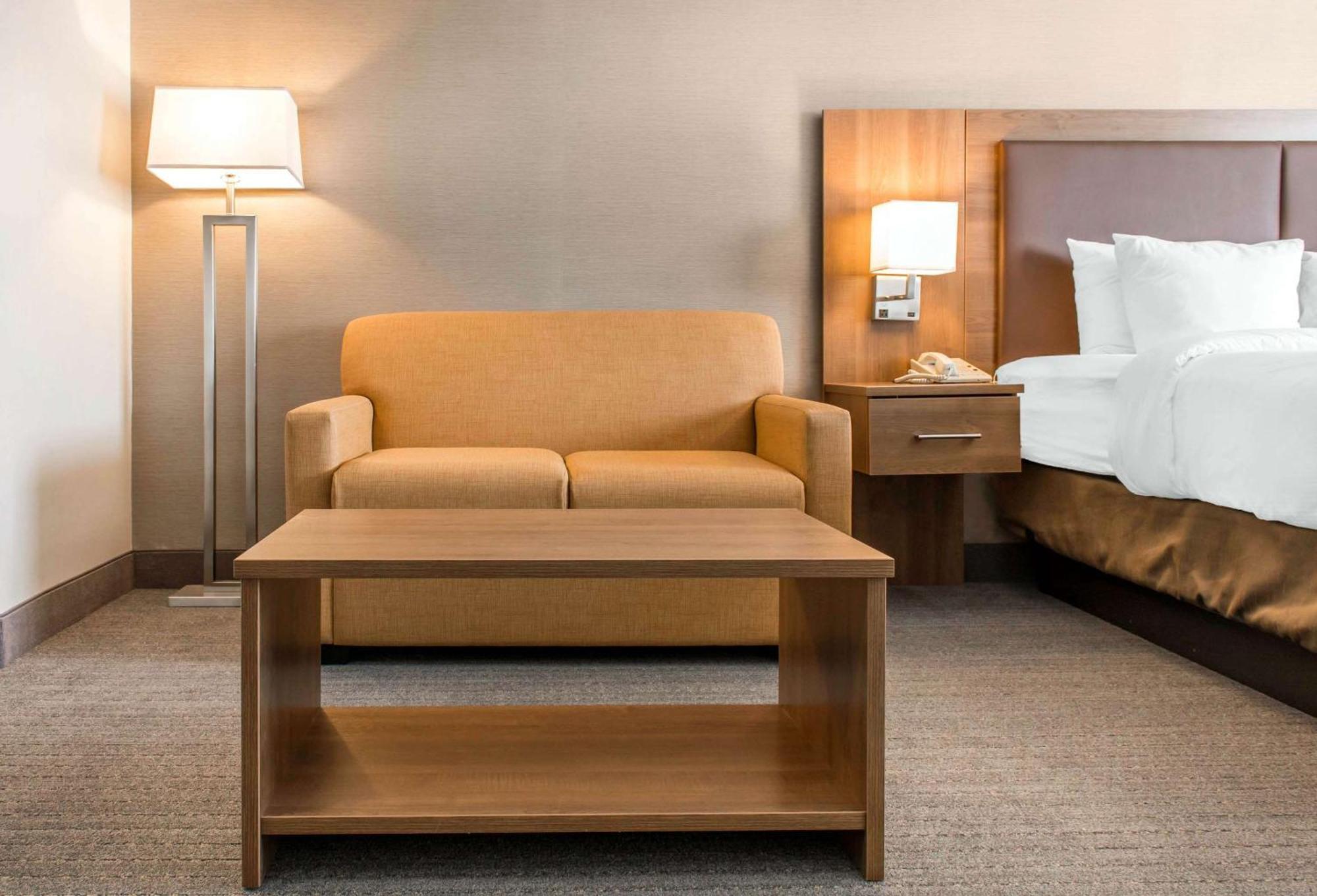Quality Hotel Dorval Aeroport Εξωτερικό φωτογραφία